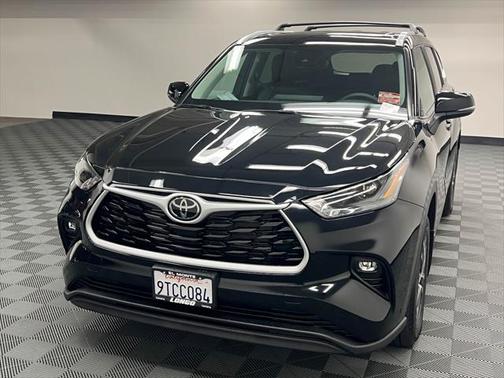 2025 Toyota Highlander Hybrid XLE