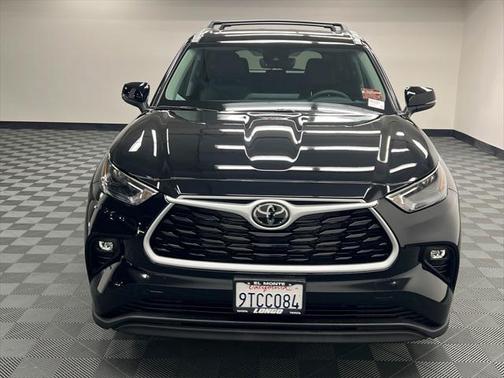 2025 Toyota Highlander Hybrid XLE