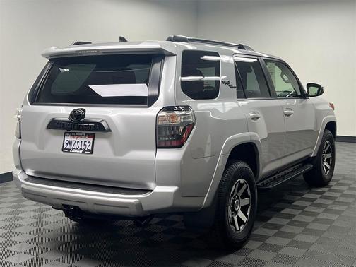 2024 Toyota 4Runner TRD Off Road