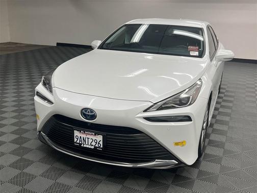 2022 Toyota Mirai Base