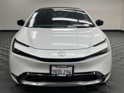 2024 Toyota Prius XLE