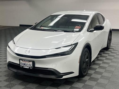 2023 Toyota Prius LE