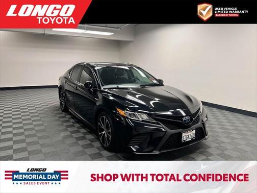 2020 Toyota Camry SE