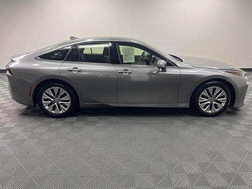 2021 Toyota Mirai Base