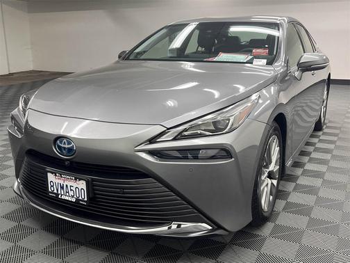 2021 Toyota Mirai Base