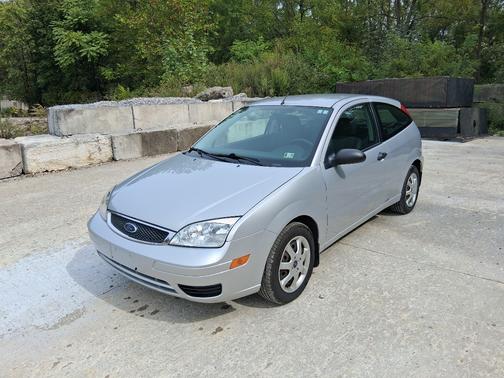 2005 Ford Focus ZX3 SES