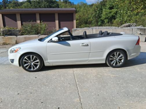 2012 Volvo C70 T5