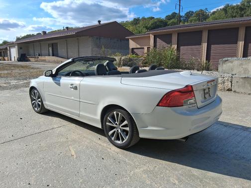 2012 Volvo C70 T5