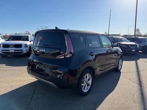 2024 Kia Soul LX