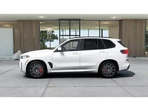 Mineral White Metallic 2026 BMW X5 PHEV xDrive50e