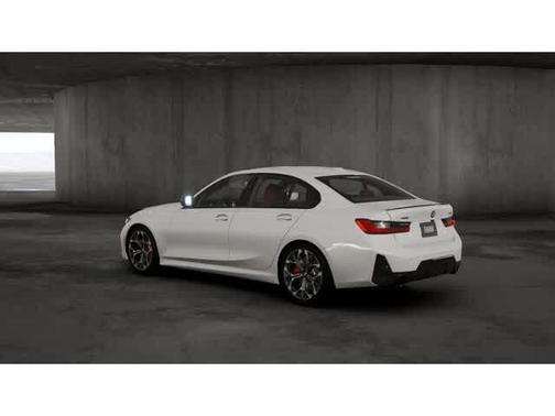 2025 BMW 330 i xDrive