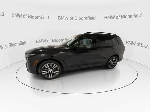 Black Sapphire Metallic 2024 BMW X7 xDrive40i