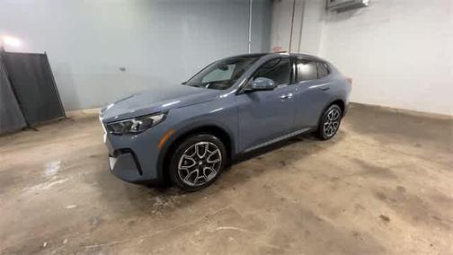 2025 BMW X2 xDrive28i