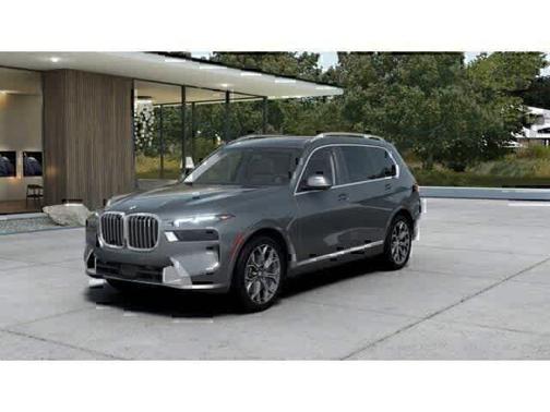 Skyscraper Grey Metallic 2026 BMW X7 xDrive40i
