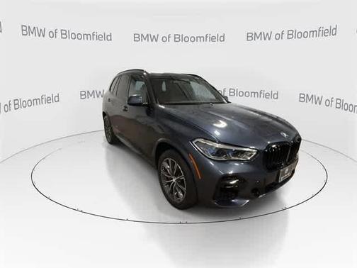 2022 BMW X5 M50i