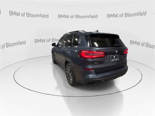 2022 BMW X5 M50i