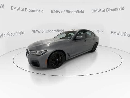 Skyscraper Gray Metallic 2023 BMW 540 i xDrive