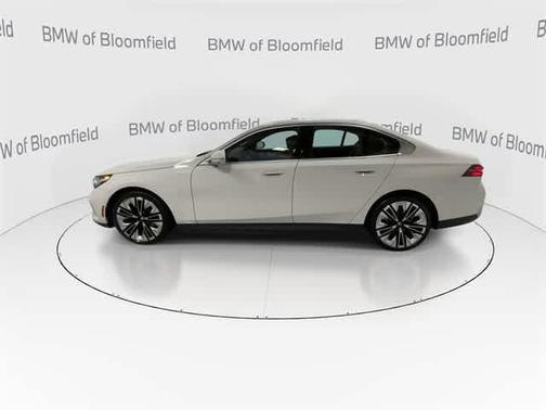 2025 BMW i5 xDrive40
