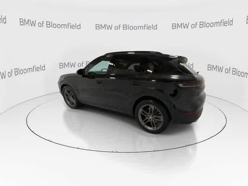 Black 2024 Porsche Cayenne Cayenne
