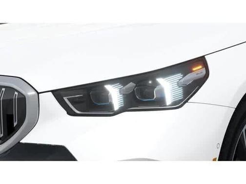 Mineral White Metallic 2026 BMW 530 xDrive