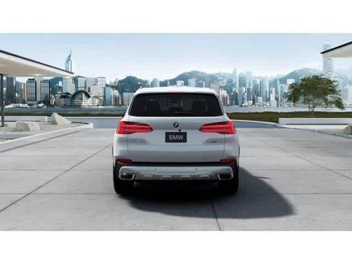Mineral White Metallic 2026 BMW X5 xDrive40i