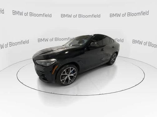 Black Sapphire Metallic 2022 BMW X6 M50i