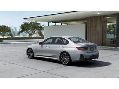 2026 BMW 330 i xDrive