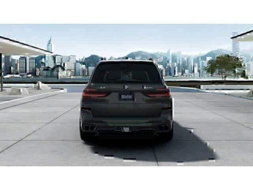 Dravit Grey Metallic 2027 BMW X7 M60i