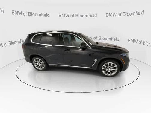 Black Sapphire Metallic 2026 BMW X5 xDrive40i