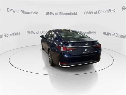 2023 Lexus ES 250 Base