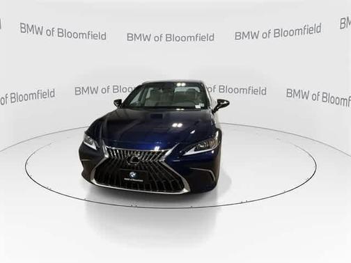 2023 Lexus ES 250 Base