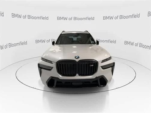 2024 BMW X7 M60i