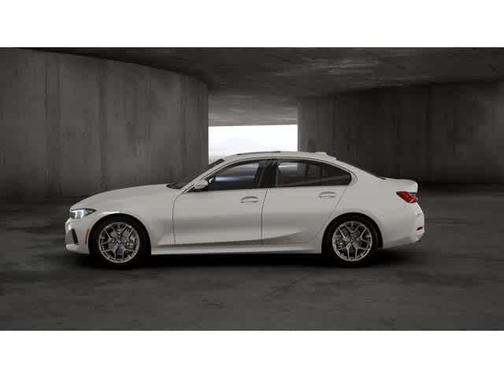 2025 BMW 330 i xDrive