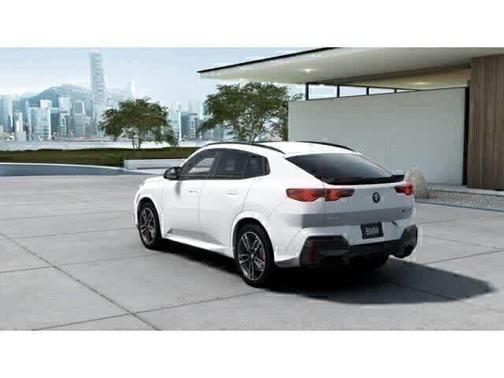 Alpine White 2026 BMW X2 M35i
