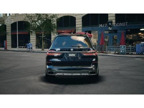 Carbon Black Metallic 2027 BMW X7 xDrive40i