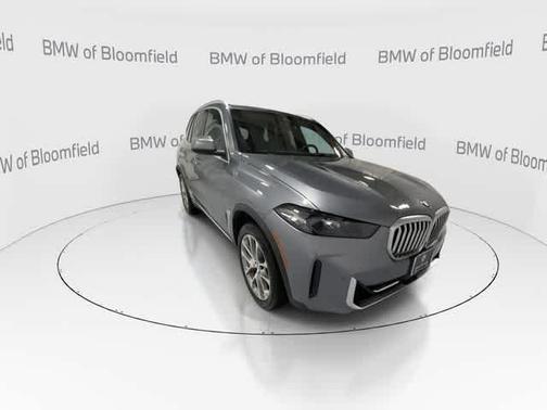 Skyscraper Grey Metallic 2024 BMW X5 xDrive40i