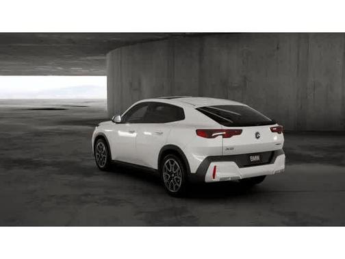 2025 BMW X2 xDrive28i