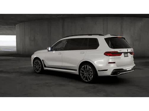 2026 BMW X7 M60i