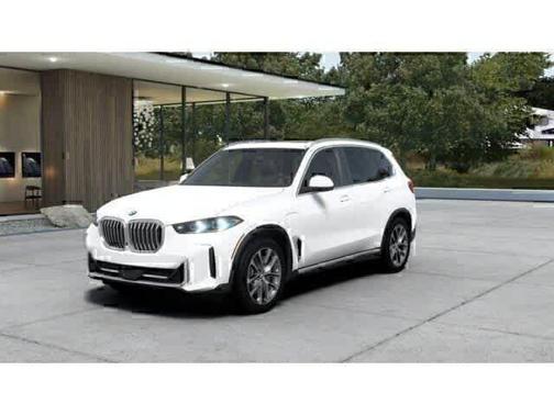 Alpine White 2026 BMW X5 PHEV xDrive50e