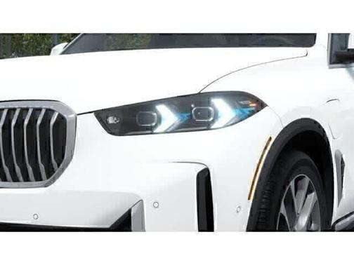 Alpine White 2026 BMW X5 PHEV xDrive50e