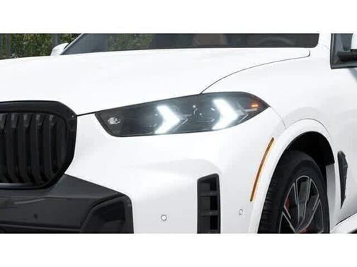 Mineral White Metallic 2026 BMW X5 xDrive40i