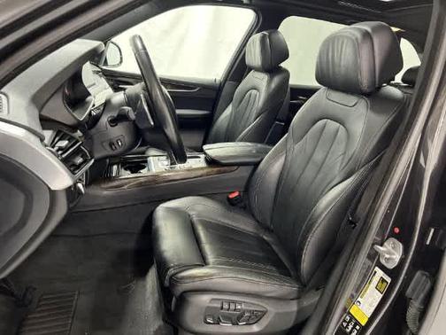 Dark Graphite Metallic 2018 BMW X5 xDrive50i