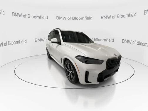 Mineral White Metallic 2025 BMW X5 xDrive40i