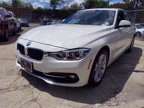 2018 BMW 330 xDrive
