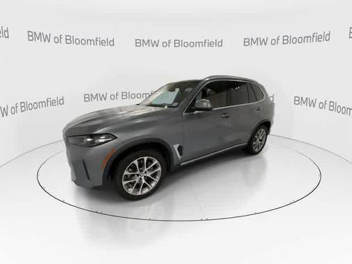 Skyscraper Grey Metallic 2024 BMW X5 xDrive40i
