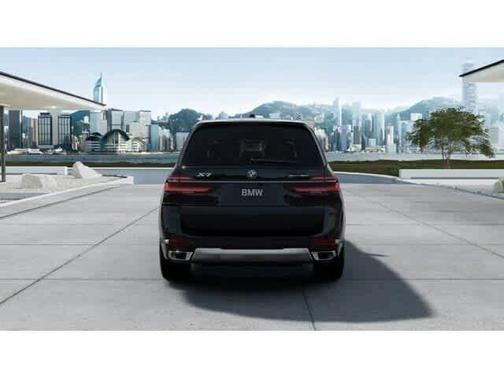 Black Sapphire Metallic 2027 BMW X7 xDrive40i