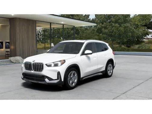Mineral White Metallic 2025 BMW X1 xDrive28i