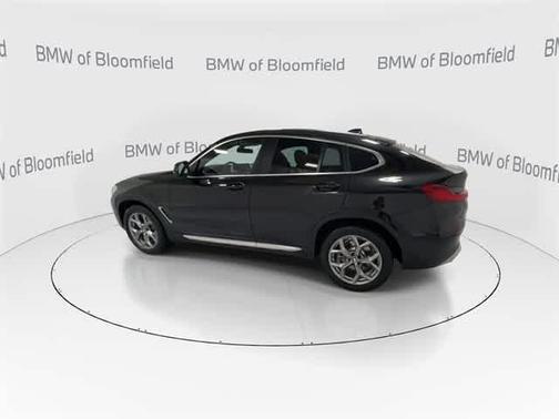 2025 BMW X4 xDrive30i