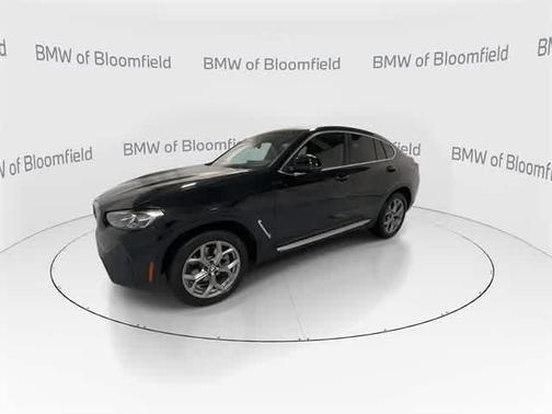 2025 BMW X4 xDrive30i