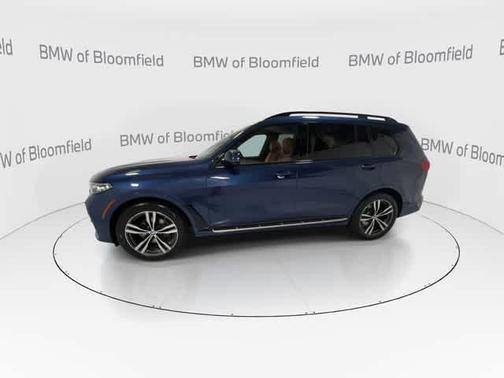 Phytonic Blue Metallic 2022 BMW X7 xDrive40i